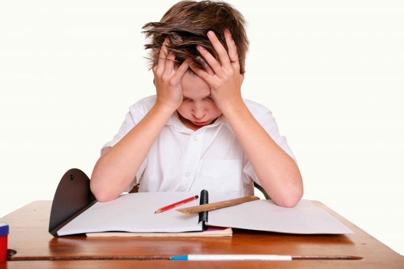 Hiperactividad. Déficit de atención. Actividad constante. Tendencia a distraerse fácilmente. Impulsividad. Problemas de aprendizaje. Incapacidad para concentrarse. Agresividad. Ayuda psicológica. Psicóloga infantil. Psicólogo adultos. Psicólogo Arroyomolinos. Psicólogo Madrid. Psicólogo Arganzuela. Consulta Psicólogo